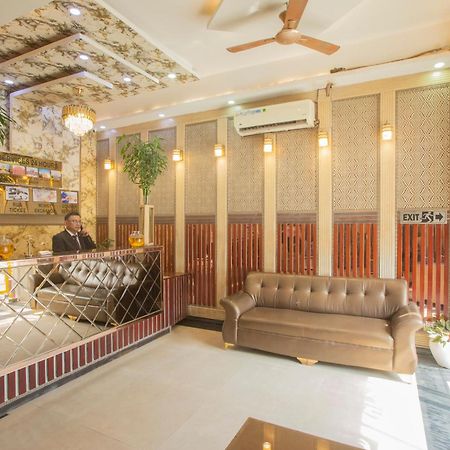Hotel Deluxe Stay Inn - Near Delhi Airport New Delhi Exterior foto