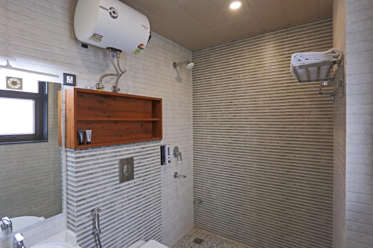 Hotel Deluxe Stay Inn - Near Delhi Airport New Delhi Exterior foto