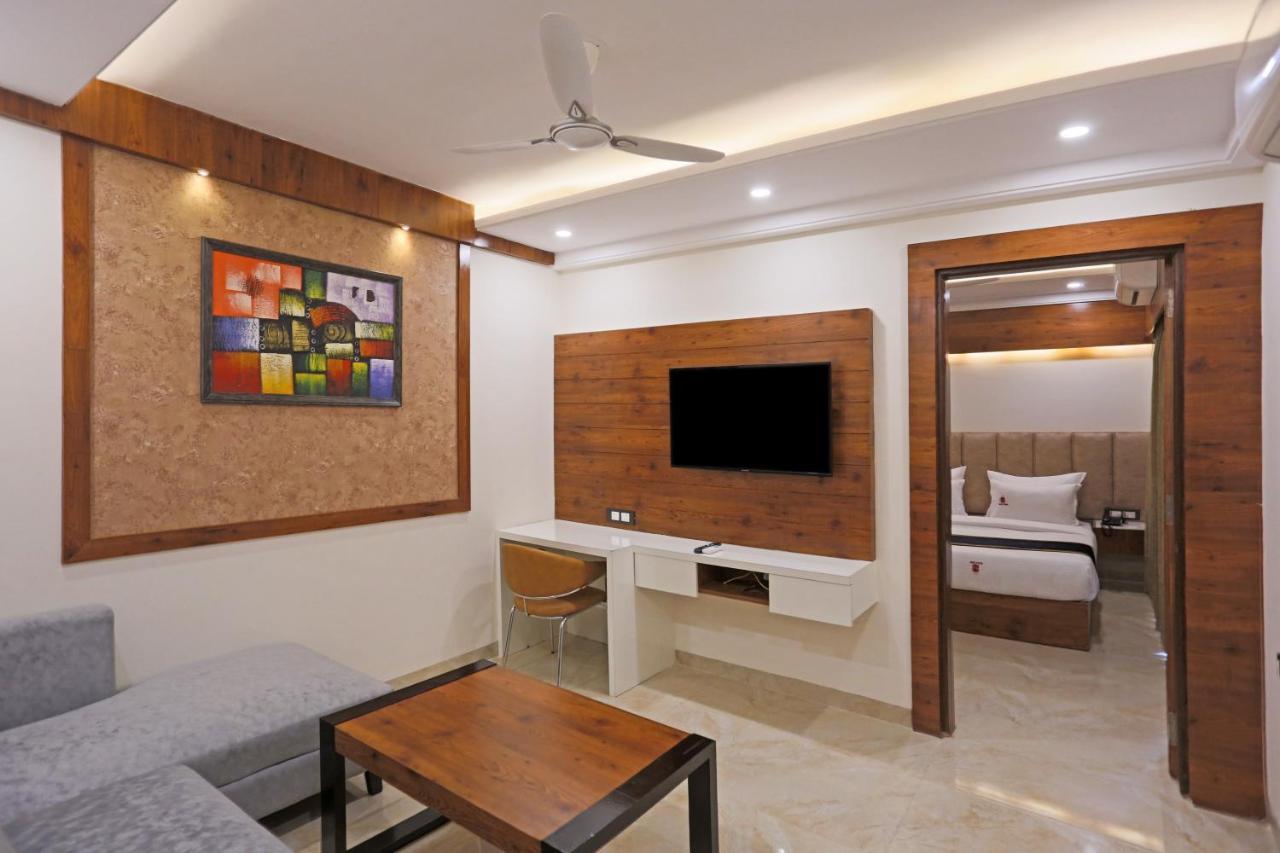 Hotel Deluxe Stay Inn - Near Delhi Airport New Delhi Exterior foto