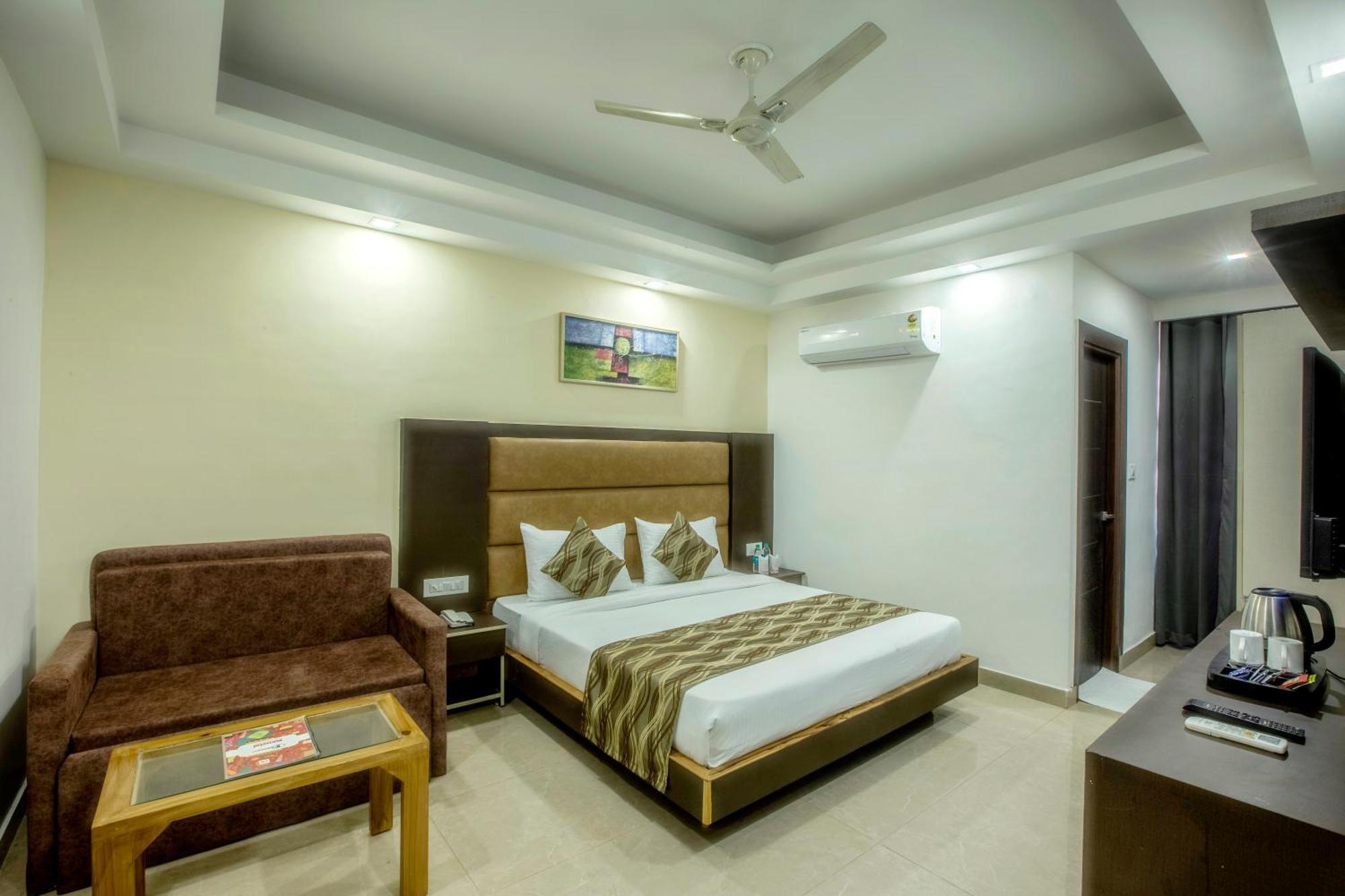Hotel Deluxe Stay Inn - Near Delhi Airport New Delhi Exterior foto