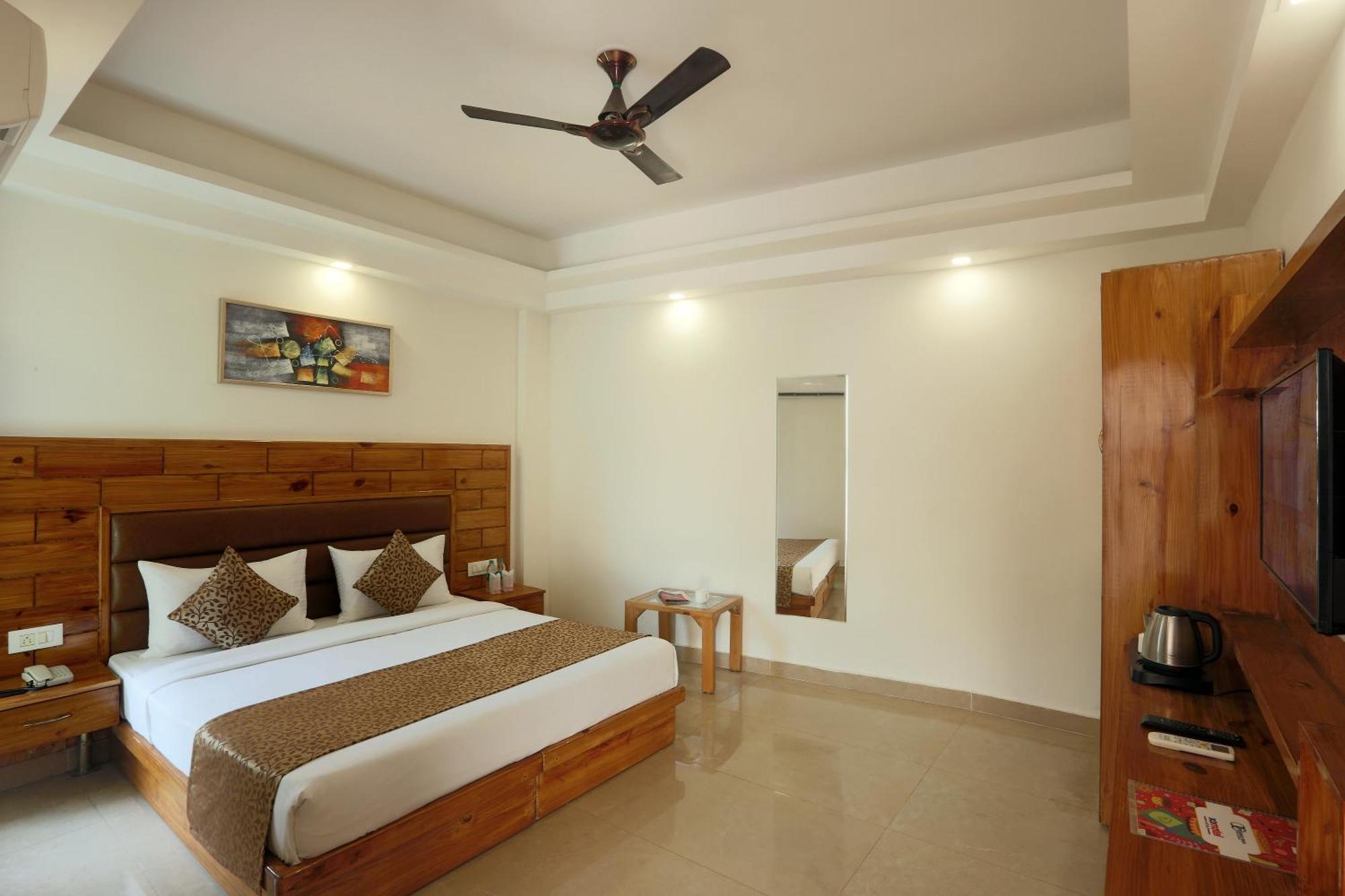 Hotel Deluxe Stay Inn - Near Delhi Airport New Delhi Exterior foto