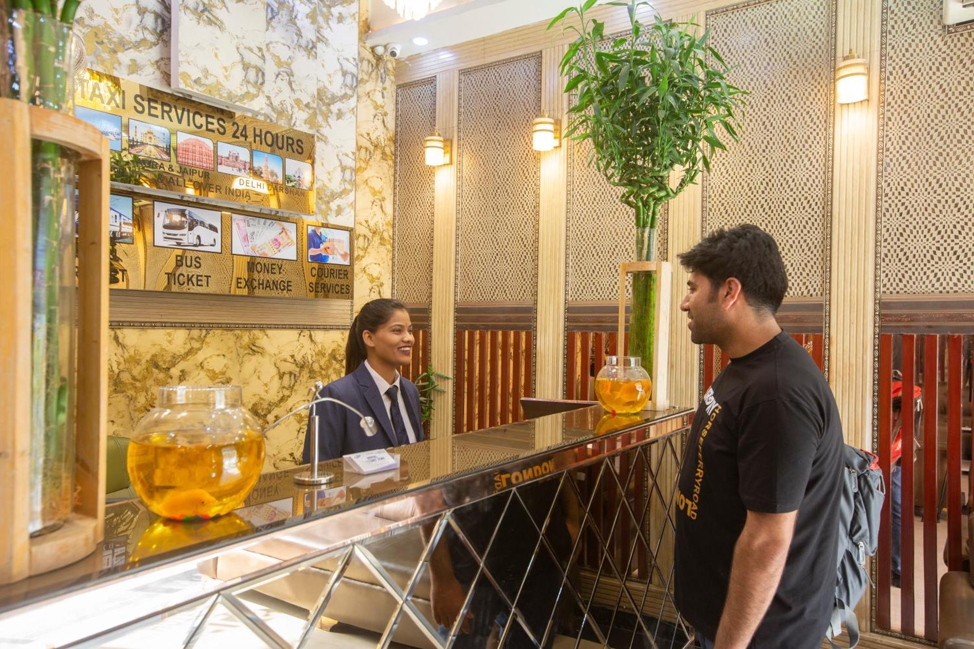 Hotel Deluxe Stay Inn - Near Delhi Airport New Delhi Exterior foto
